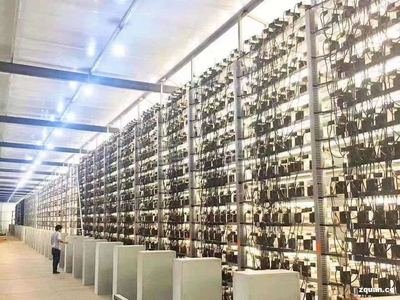 An expansive mining farm illustrating optimized hosting environments for cryptocurrency extraction